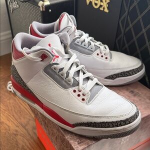 Nike Air Jordan 3- Fire Red